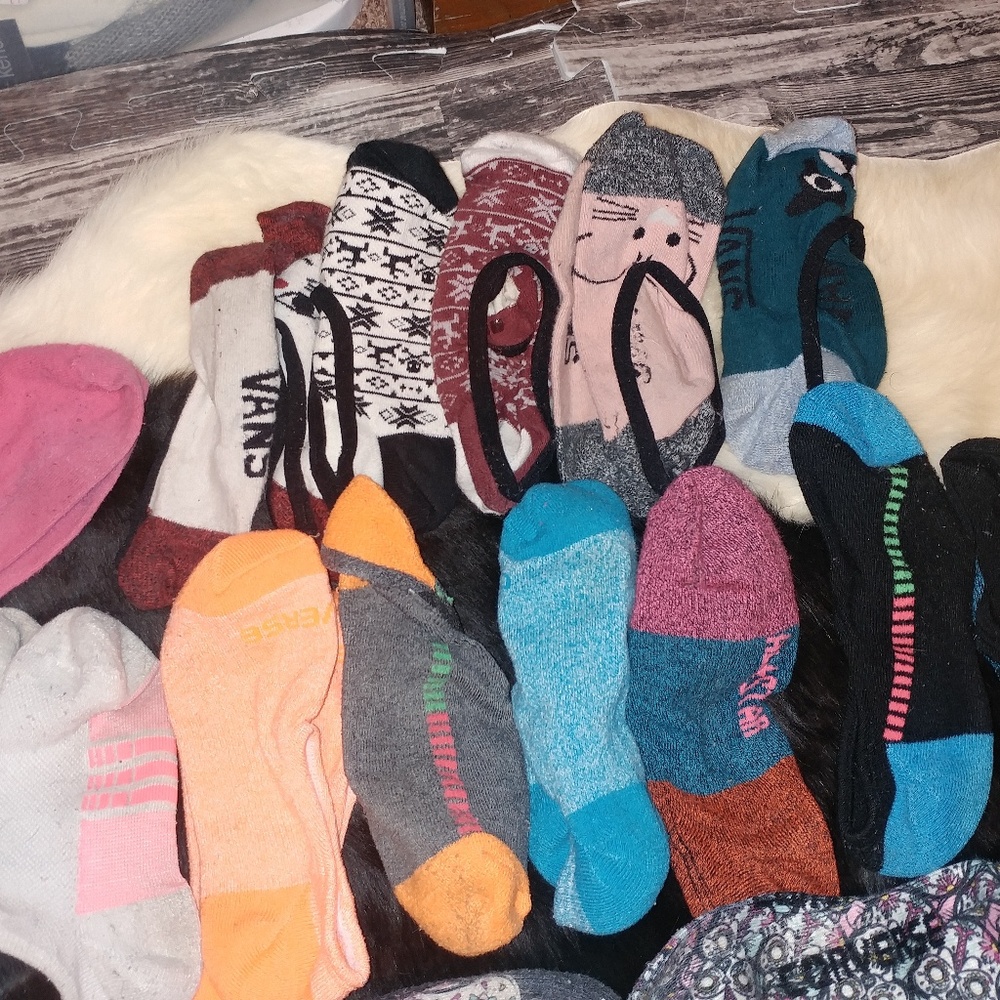 Muk Luk 11 pairs crew / thigh Christmas sock lot - Picture 2 of 6